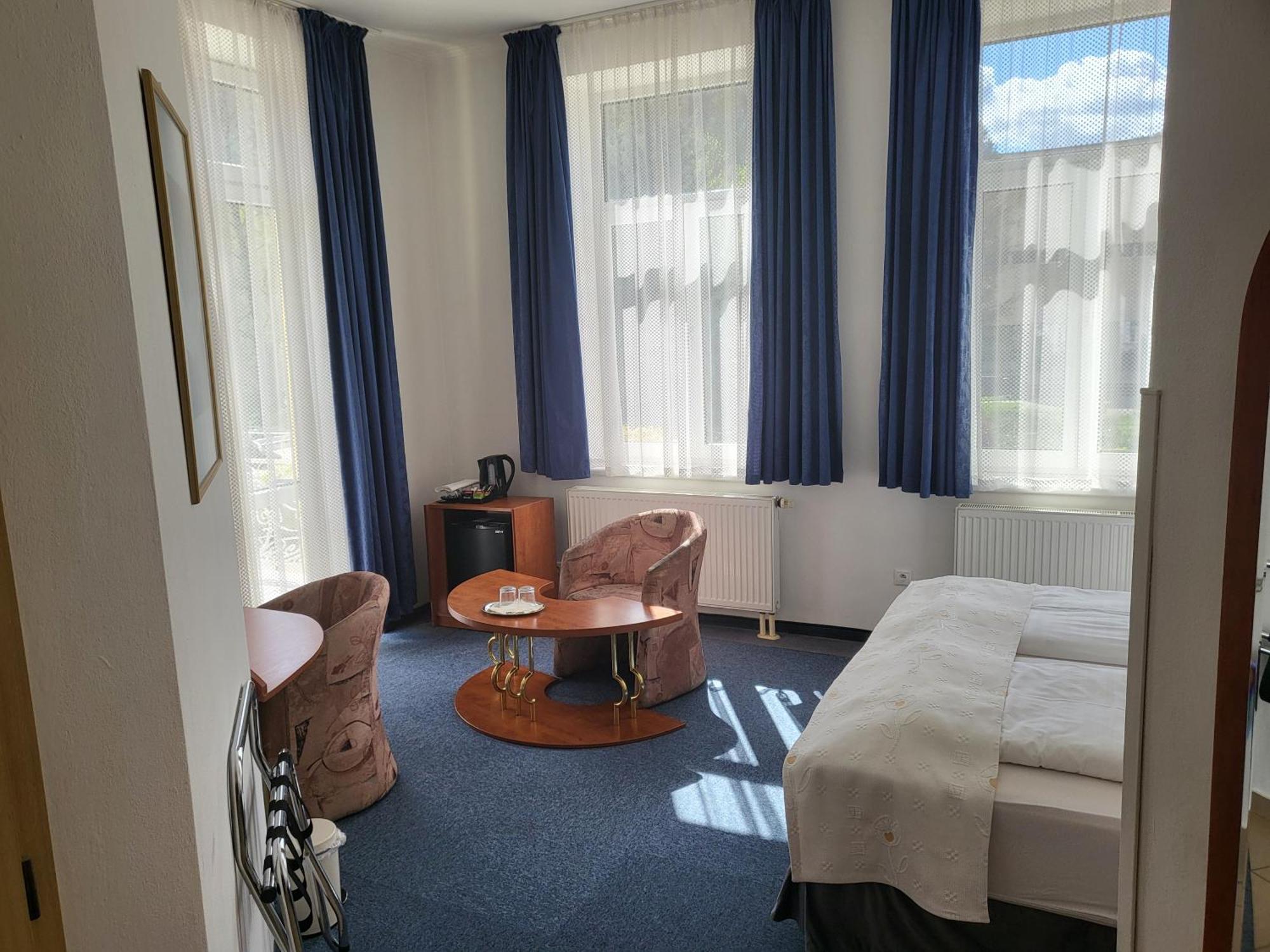 Hotel Margit Trencianske Teplice Exterior photo
